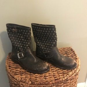Women’s Frye boots